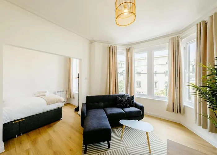 Grange Road 4 * Μπρίστολ